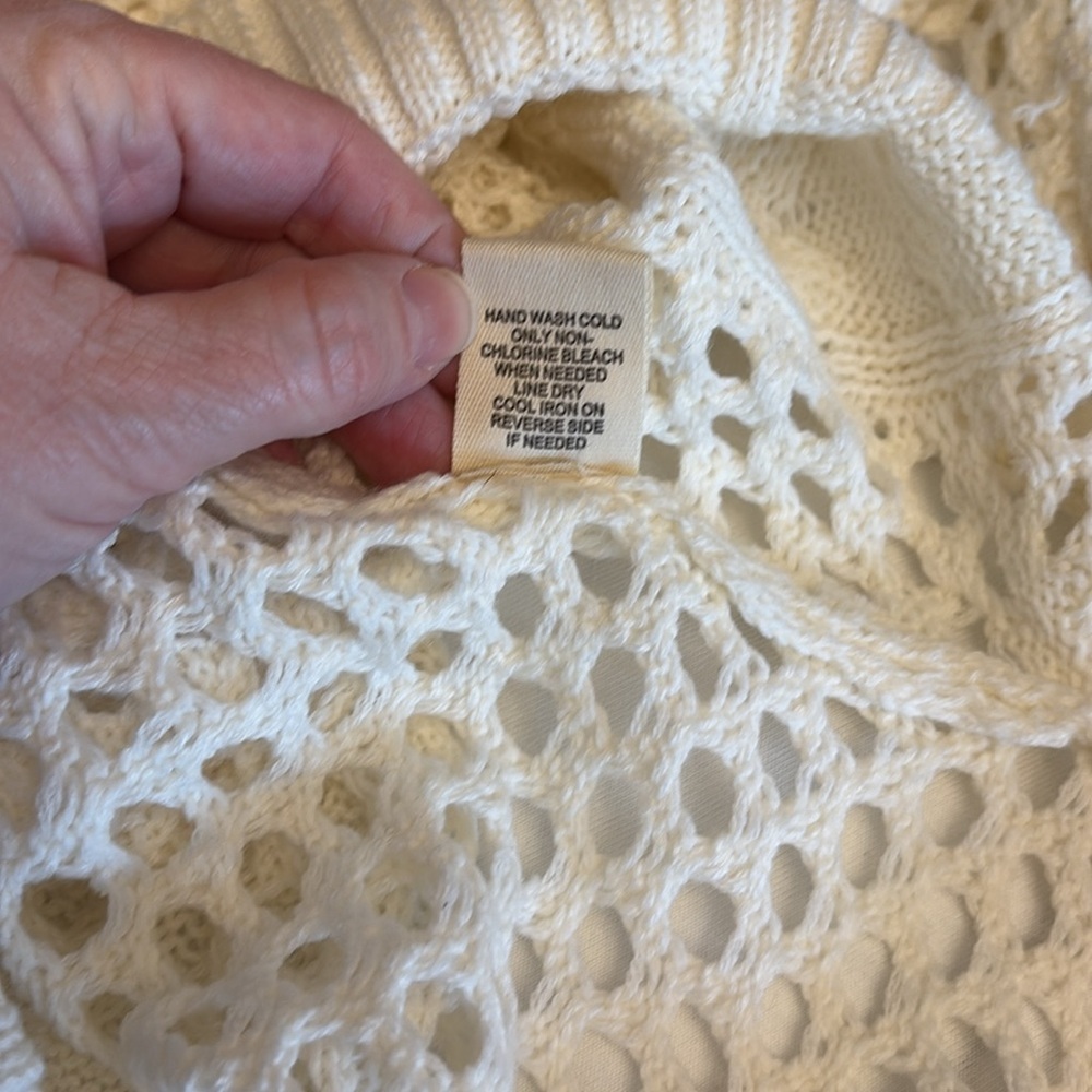 Ultra Flirt sweater V-neckline long sleeves stripes @neckline crocheted Sz small - Picture 9 of 9